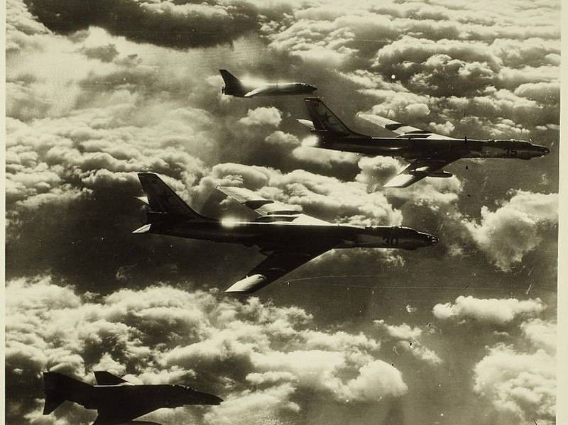 Палубный истребитель F-8 Crusader, его предшественники и потомки (часть 2)