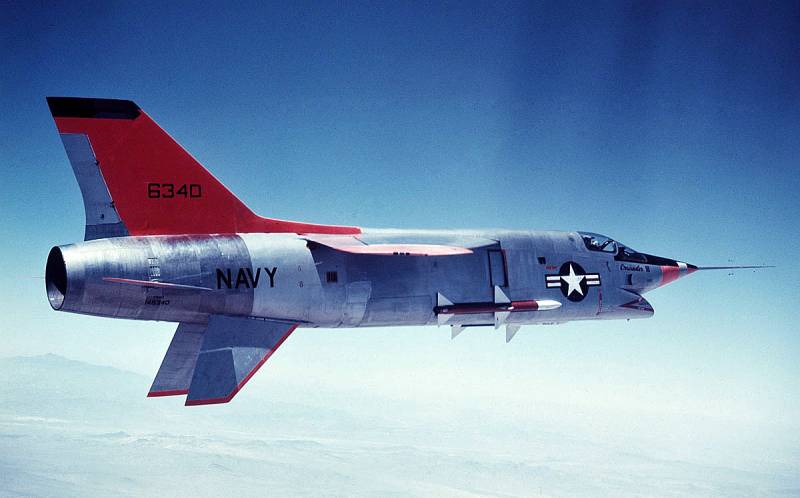 Палубный истребитель F-8 Crusader, его предшественники и потомки (часть 2)
